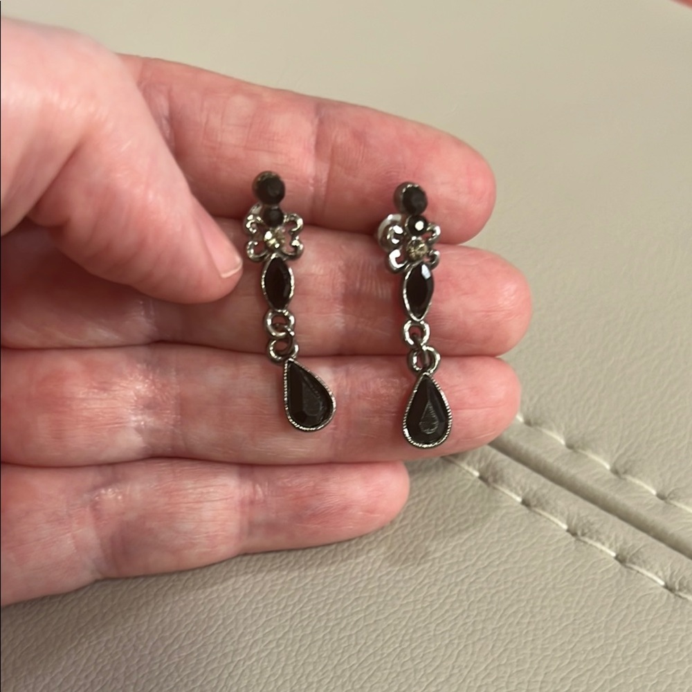 Elegant Black Drop Earrings